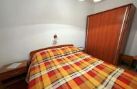 Apartamento de 1 dormitorio con terraza