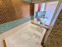 Camera Matrimoniale con Vista Montagna