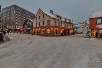 Northstay - The Loft l City Center Deluxe Apartment l Balcony, City, Ocean & Mountain Views - Chambres d'hôtes Tromsø