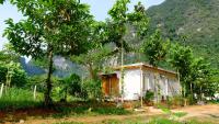 Cozy Tiny House Nature Retreat with Mountain Views - Chambres d'hôtes Ban Din Daeng Nui