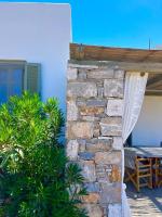 Villa Handras-Ulivo & Mandorlo, by Amorgos Holiday Homes - Chambres d'hôtes Aegiali