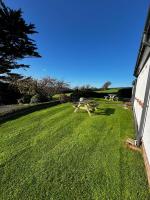 Tranquil family retreat, large plot, splendid view - Ferienwohnung Hope Cove