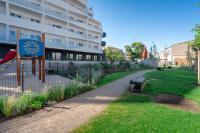New Modern Home-Free Parking-AC-Projector-Nespresso-View-Balcony - B&B Komárov