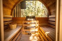 Lightfoot Cabin Mid-Century Perfect Romantic Getaway Hot Tub Sauna - Bed and Breakfast Running Springs
