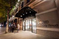 Balcony, Free Parking, Workspace, Shared Pool & Gym - B&B Melbourne