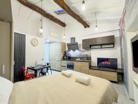 Centro storico- Suite silenziosa, Wi-Fi & Netflix - B&B Varese