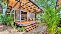 Salt n Pepper - Thyme Villa with shared Pool - Adults Only - B&B Puerto Viejo de Sarapiqui