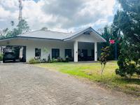 Juni Residence - Ferienwohnung Pineleng