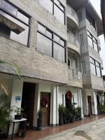 Art Studio Loft Apartment with Stunning Views - B&B Baguio City