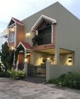 Entire Craftsman house with 2 Bedrooms kitchen and more - Ferienwohnung Raipur