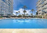 Skol 208A First Line Beach West Facing Duplex - Chambres d’hôtes Marbella