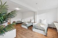 Four-Bedroom Apartment with Balcony 