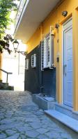 Central Old Town Stay - Bright & Fully Equipped - B&B Pátrai