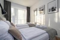 Two-Bedroom Apartment with Mountain View