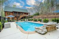 1 Mi to Lake Tillery: Outdoor Retreat w/ Hot Tub! - Chambres d'hôtes Badin