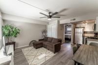 Central PHX Deluxe 1 BR King Bed & Patio w Pool - Ferienwohnung Phoenix