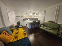 One Bedroom Suite in perfect location Vancouvers Mount Pleasant - Ferienwohnung Vancouver