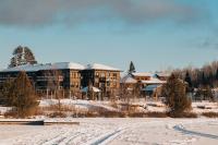 Lakefront Mountain View - Resort Studio - B&B Lac-Supérieur