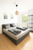 C&V 5 Personen 3 Zimmer Zentral Smart TV WLAN Boxspringbett - Bed and Breakfast Kaiserslautern