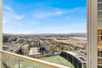 Vegas Retreat with Sphere View Pool and Gym Access - B&B Las Vegas