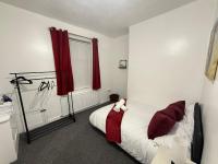 County House - 5 Bedroom Deluxe Apartment - B&B Hollinwood
