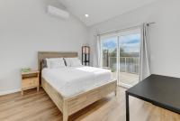 Bright Spacious Modern Getaway - Bed and Breakfast San Diego