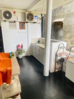 White Flower Guest - B&B Unawatuna