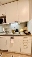 Convenient Airport Stay Beside Big Mall - B&B Vantaa