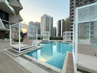 Private Pool - Amazing 1BR Apartment in JVC - Ferienwohnung Dubai