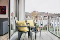 Gemütliches 1 Schlafzimmer Apartment mit Balkon & privatem Stellplatz für bis zu 4 Personen unmittelbar an der Mosel - B&B Koblenz