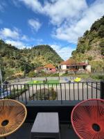 Roots Guesthouse- B - B&B São Vicente