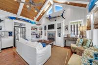 Destin Harbor Cottage Boat Slip Pickleball Fun - B&B Destin