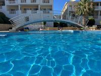 Emily's Sun Escape - B&B Pégeia