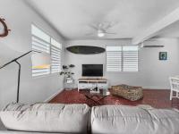 Marley n Enzos Surf Shack - Bed and Breakfast Aguadilla