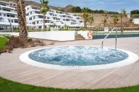 Apartamento frente a la piscina, gran jardín y vistas al mar - Chambres d'hôtes Finestrat