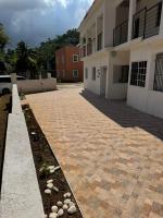 Stylish Escape at Angella Mansions, Stony Hill - B&B Stony Hill