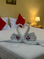 Theclickguesthouse - Bed and Breakfast Ban Bang Chak