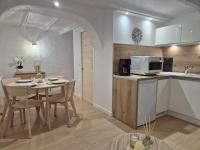 Charmant T2 en centre historique de Morzine avec WiFi - FR-1-679-23 - B&B Morzine