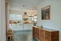 Ladybird Villa - Heated Saltwater Pool - Walk to SoCo - B&B Austin