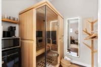 Sunflower House - Luxe Retreat with Sauna & Hot Tub - Chambres d'hôtes Austin