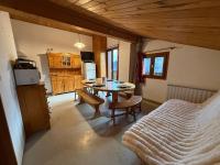 Appartement chaleureux - B&B La Léchère