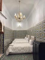 Basic Driepersoonskamer met Gedeelde Badkamer