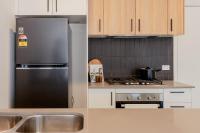 Cozy 3BR in Throsby with courtyard, free wifi and park - Chambres d’hôtes Hearson