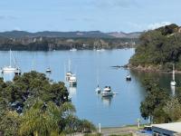 Tuis Nest, family beach bach at Opito Bay - B&B Kerikeri