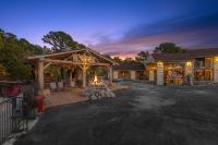 Stonegate Lodge Salt Water Pool2 Queen Beds Fire Pits Fast WiFi Room #205 - Ferienwohnung Eureka Springs