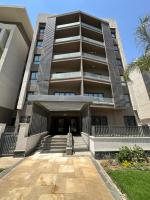 Privado 2BR Lakeview with Garden - B&B Madinaty