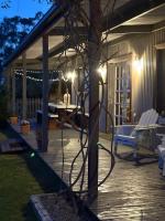 The Bloom Farm Cottage - Bed and Breakfast Carrajung South