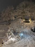 Standard Twin Room with Shared Bathroom