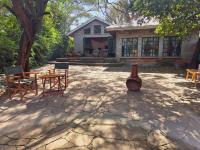 Teresita karen-giraffes area - B&B Nairobi