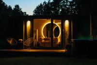 Reborn Cabins - B&B Pabaži